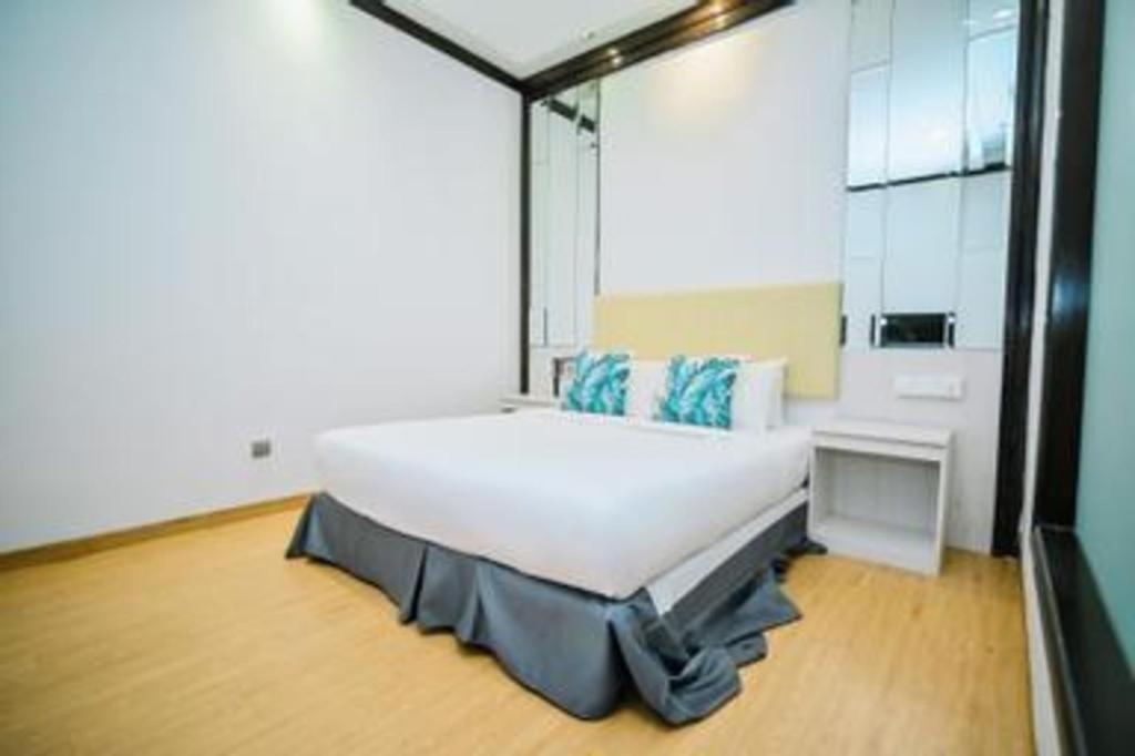 Hotel The Ttanz 3*